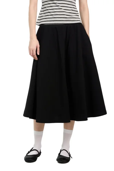 CHÂN VÁY XÒE CÁ SẤU ĐEN