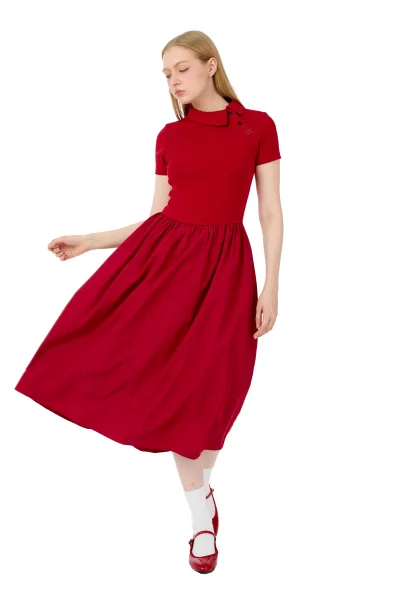 ĐẦM XÒE POLO CỔ XÉO ĐỎ