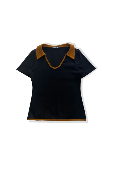 ÁO ÔM LÁ CỔ TIM ĐEN PHỐI BÒ